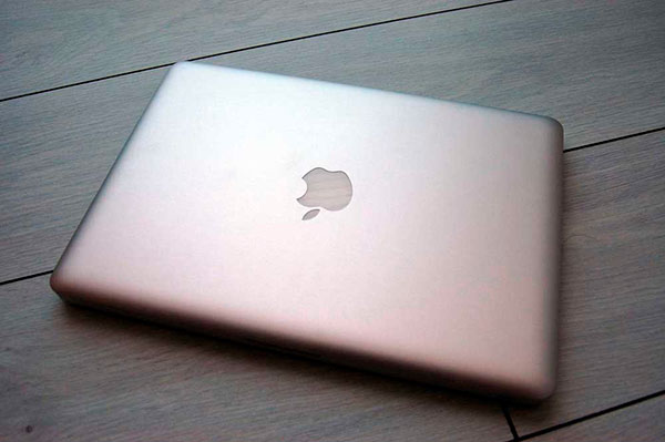 Производительность ноутбуков MacBook Pro увеличилась почти в три раза