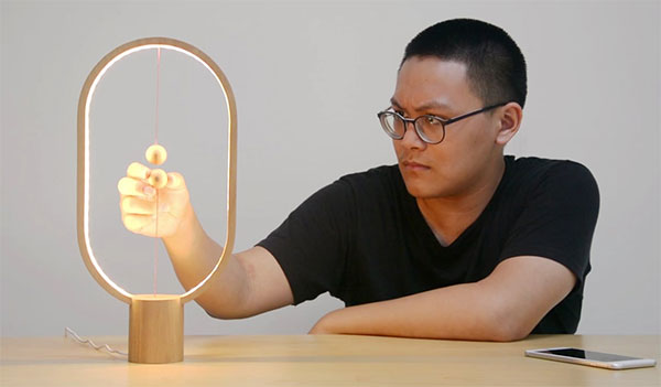 Сучасна лампа Heng Balance Lamp