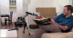 Робот SpotMini від Boston Dynamics надасть допомогу по господарству